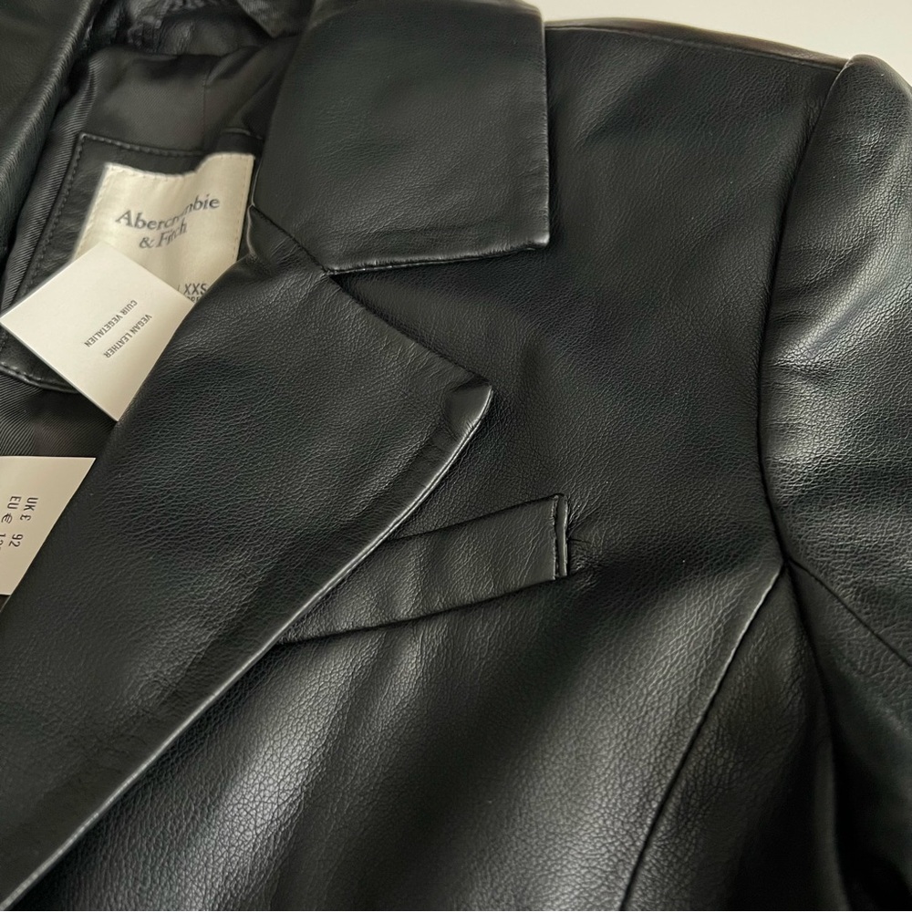 NWT Abercrombie & Fitch vegan leather cropped jacket, black, xxs - Picture 12 of 12